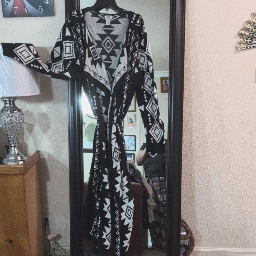 Black and White Geometric Patterned Cardigan Maxi